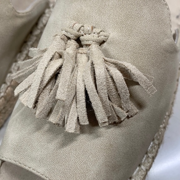 SEVEN DIALS WENDELLE SUEDE TASSEL SLIDES - Picture 8 of 13